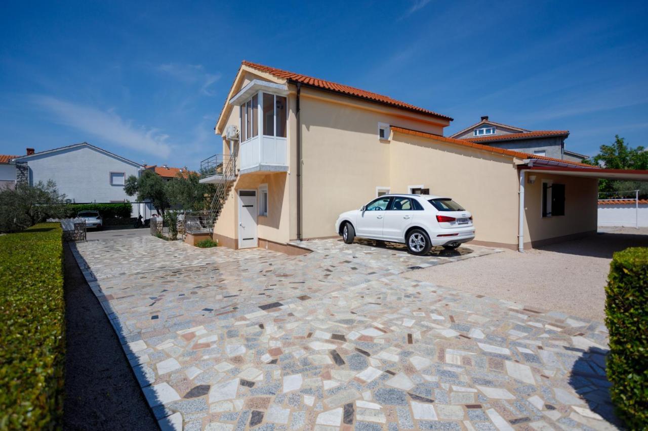 Apartmani Bakran Krk Town Exterior photo
